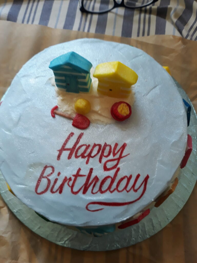 605 Signwriting On A Cake