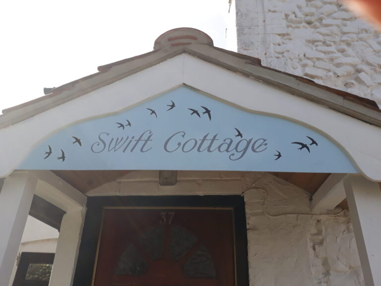 820 Cottage Sign